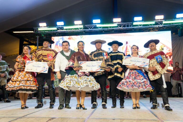 Pareja de Maule obtiene tercer lugar nacional de cueca súper sénior